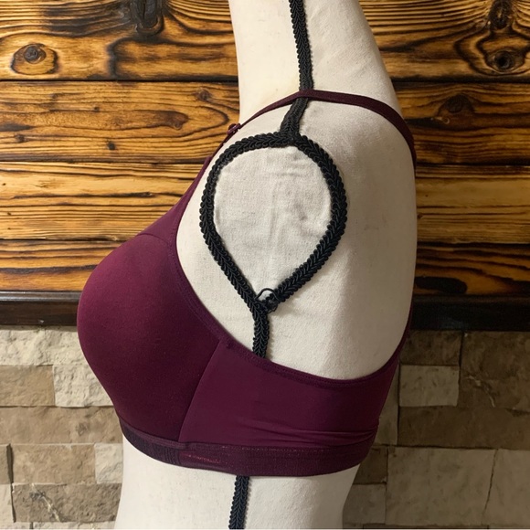 Victoria Secret Incredible Max Sports Bra 34D - Picture 4 of 6